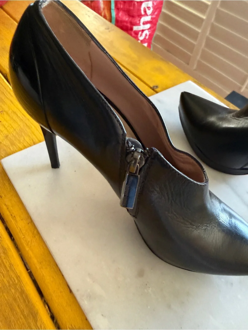 Hervé Léger Black Leather Pointed Toe Ankle Bootie Heels Side Zip Size _
